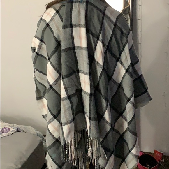 Cardigan - Picture 2 of 2